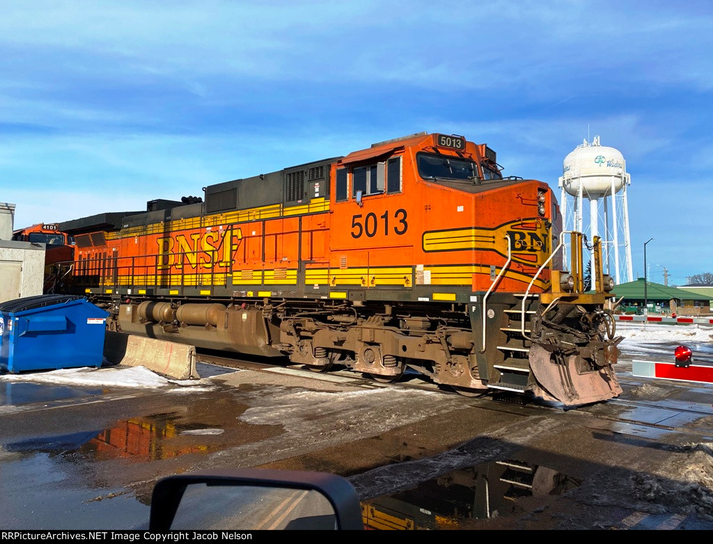 BNSF 5013